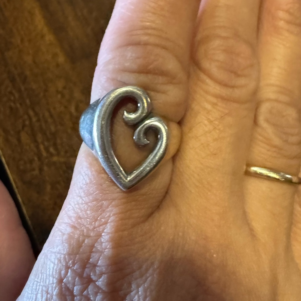 James Avery
Mother's Love Ring - Picture 5 of 6
